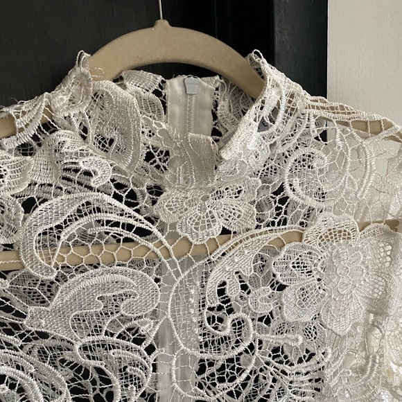 White lace mini dress | Bridal and Engagement Party | Bachelorette 😍 Nasty Gal - Picture 5 of 7